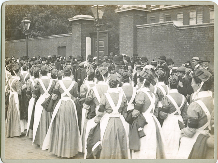Women attending a visit at Marlborough House in 1901 - Image courtesy of the Queen's Institute